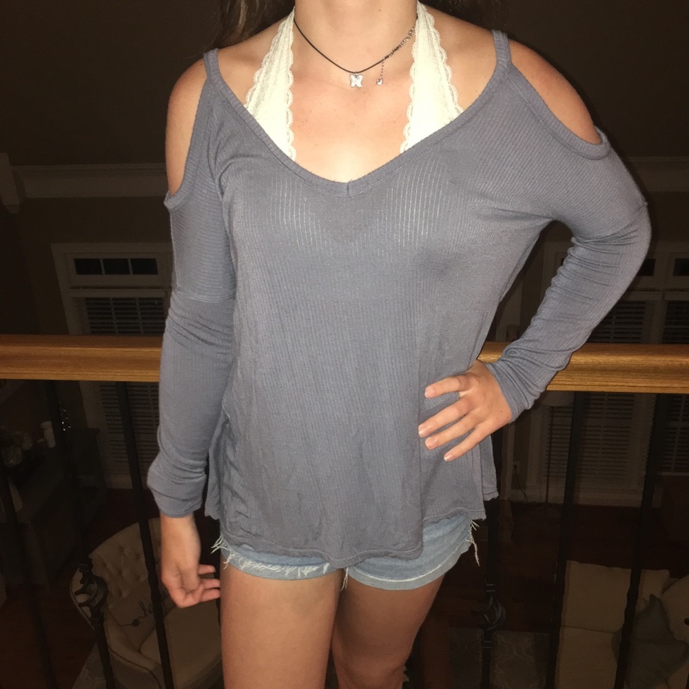 Abercrombie & Fitch Ribbed Cold Shoulder Top